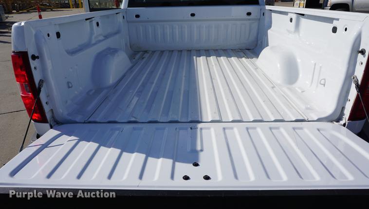 image for item DA1311 2011 Chevrolet Silverado 1500 Ext. Cab pickup truck