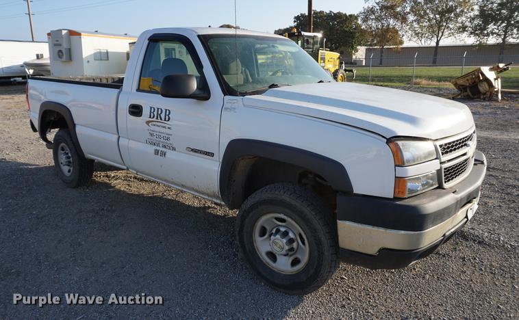 image for item DA1405 2006 Chevrolet Silverado 2500HD pickup truck