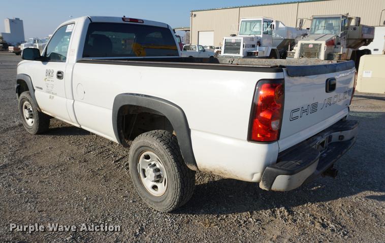 image for item DA1405 2006 Chevrolet Silverado 2500HD pickup truck