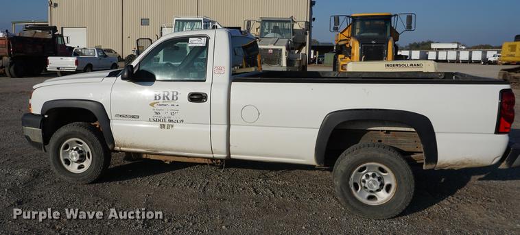 image for item DA1405 2006 Chevrolet Silverado 2500HD pickup truck
