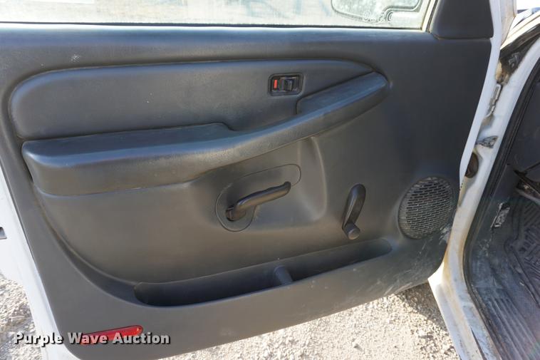 image for item DA1405 2006 Chevrolet Silverado 2500HD pickup truck