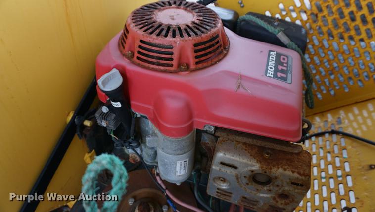 image for item DA1409 Fisher spreader