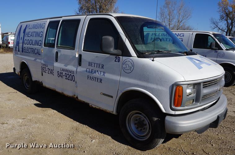 image for item DA1424 2002 Chevrolet Express 3500 Extended van