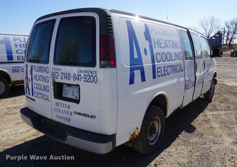 image for item DA1424 2002 Chevrolet Express 3500 Extended van
