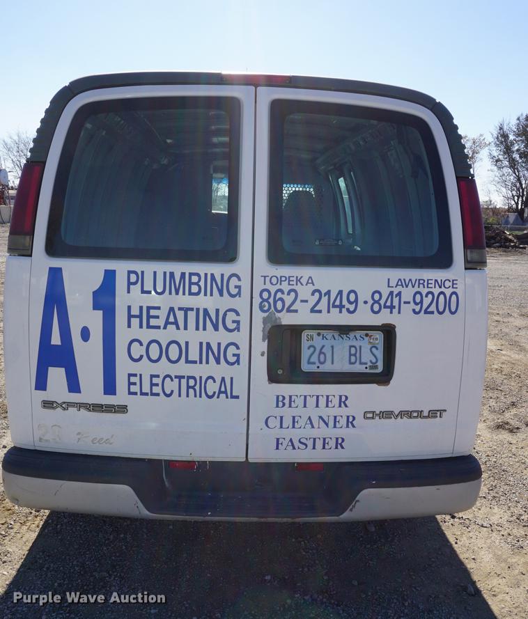 image for item DA1424 2002 Chevrolet Express 3500 Extended van