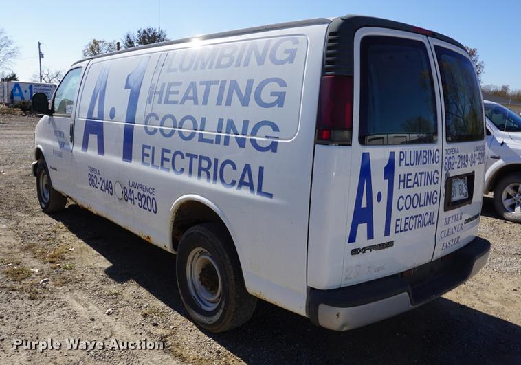 image for item DA1424 2002 Chevrolet Express 3500 Extended van