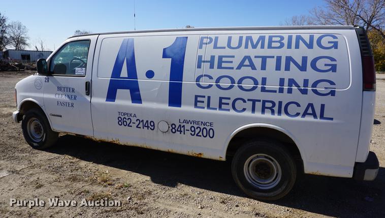 image for item DA1424 2002 Chevrolet Express 3500 Extended van