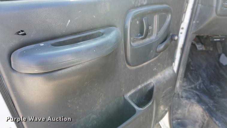 image for item DA1424 2002 Chevrolet Express 3500 Extended van