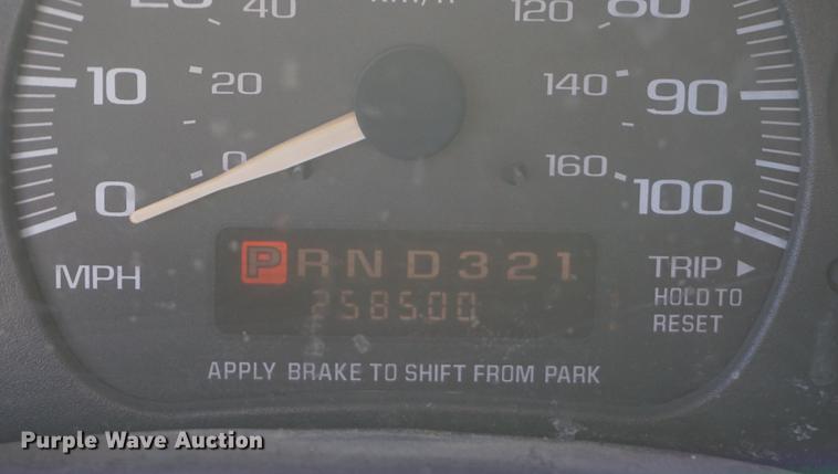 image for item DA1424 2002 Chevrolet Express 3500 Extended van