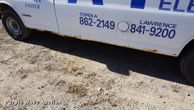 image for item DA1424 2002 Chevrolet Express 3500 Extended van