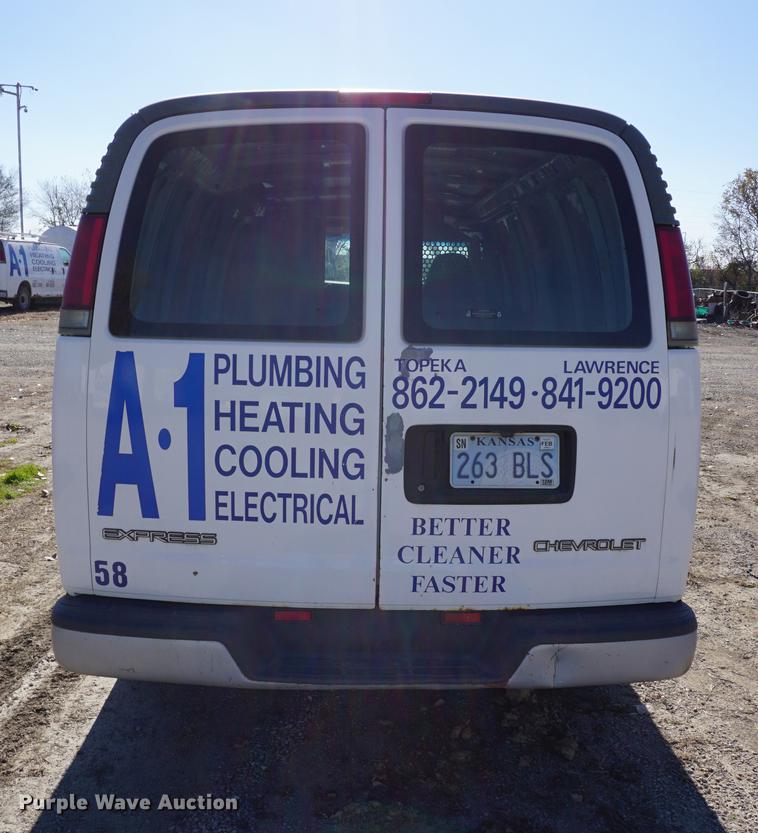 image for item DA1425 2002 Chevrolet Express 3500 Extended van