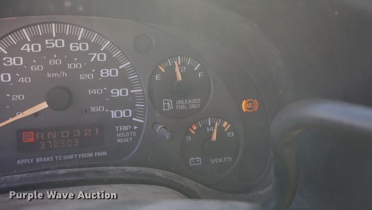 image for item DA1425 2002 Chevrolet Express 3500 Extended van