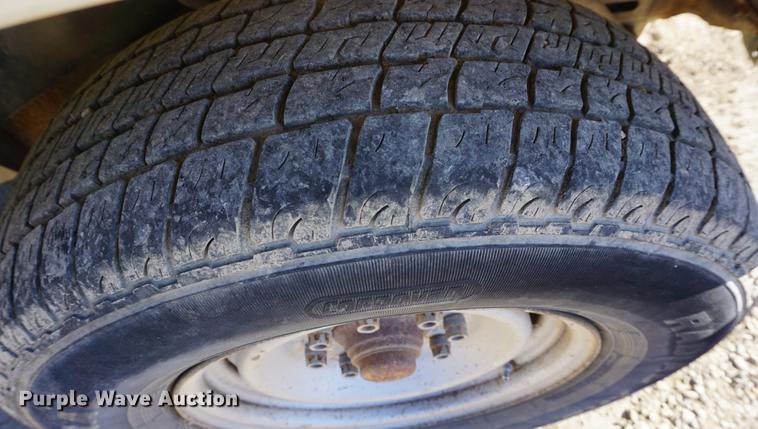 image for item DA1425 2002 Chevrolet Express 3500 Extended van