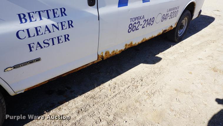 image for item DA1425 2002 Chevrolet Express 3500 Extended van