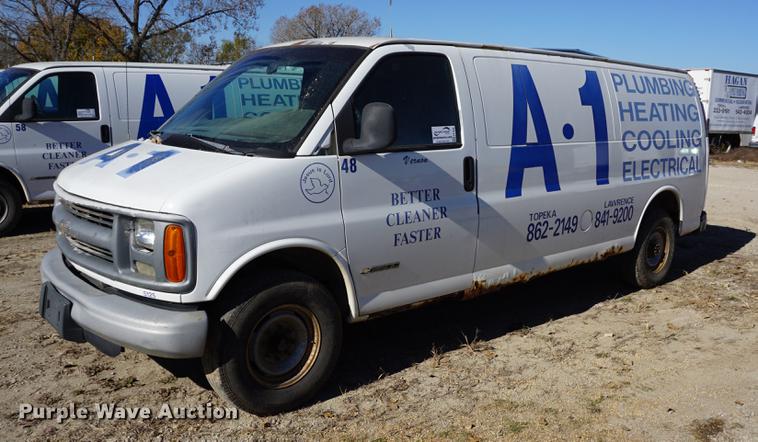 image for item DA1426 2002 Chevrolet Express 3500 Extended van