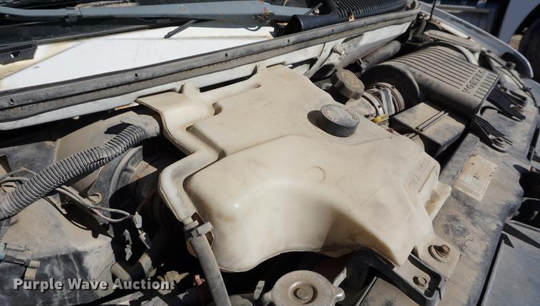 image for item DA1426 2002 Chevrolet Express 3500 Extended van