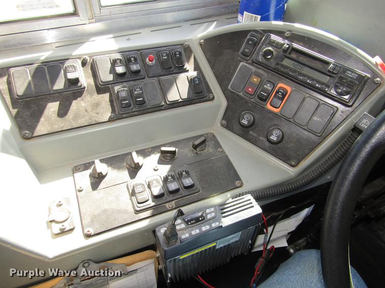 image for item DA3208 2005 Blue Bird Vision CV 6000S school bus