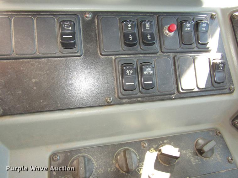 image for item DA3208 2005 Blue Bird Vision CV 6000S school bus