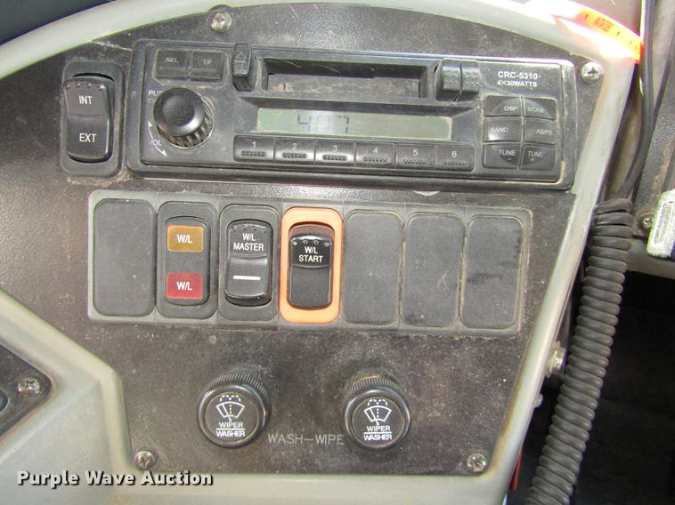 image for item DA3208 2005 Blue Bird Vision CV 6000S school bus