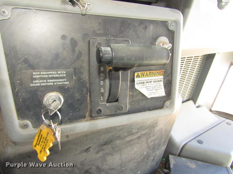 image for item DA3208 2005 Blue Bird Vision CV 6000S school bus