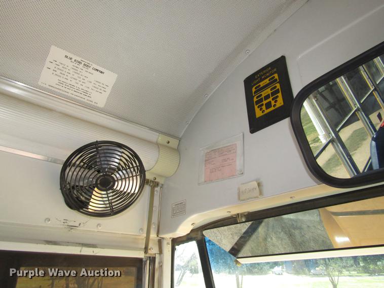 image for item DA3208 2005 Blue Bird Vision CV 6000S school bus