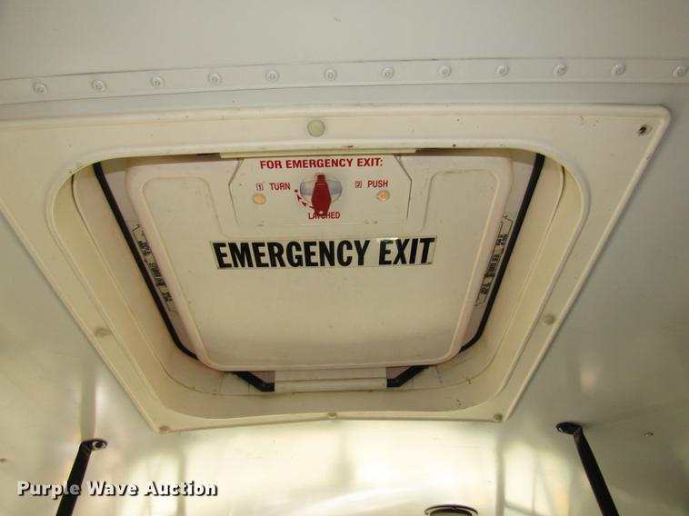 image for item DA3208 2005 Blue Bird Vision CV 6000S school bus