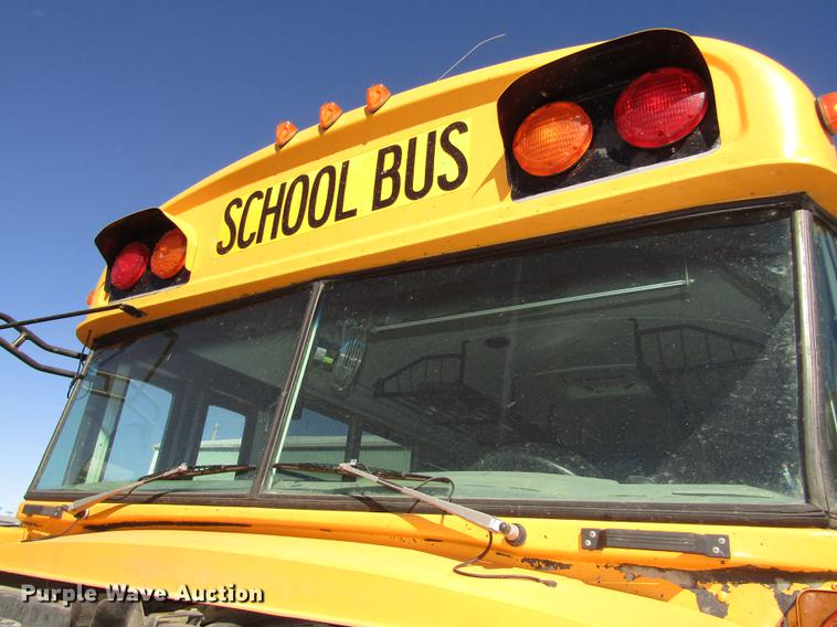 image for item DA3208 2005 Blue Bird Vision CV 6000S school bus