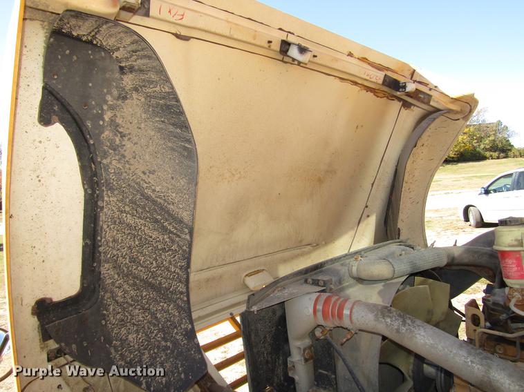 image for item DA3208 2005 Blue Bird Vision CV 6000S school bus