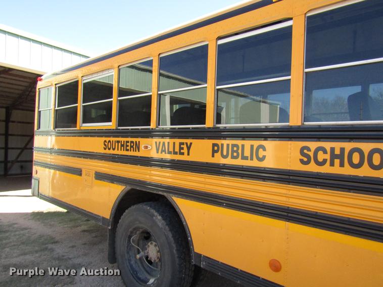 image for item DA3208 2005 Blue Bird Vision CV 6000S school bus
