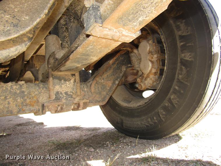 image for item DA3208 2005 Blue Bird Vision CV 6000S school bus