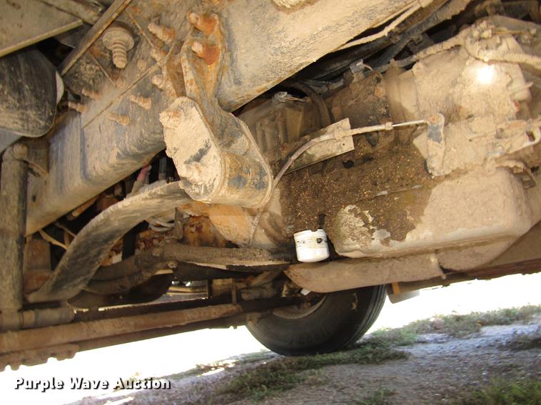 image for item DA3208 2005 Blue Bird Vision CV 6000S school bus