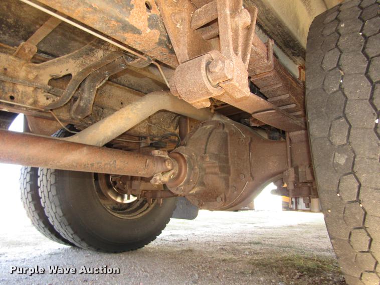 image for item DA3208 2005 Blue Bird Vision CV 6000S school bus