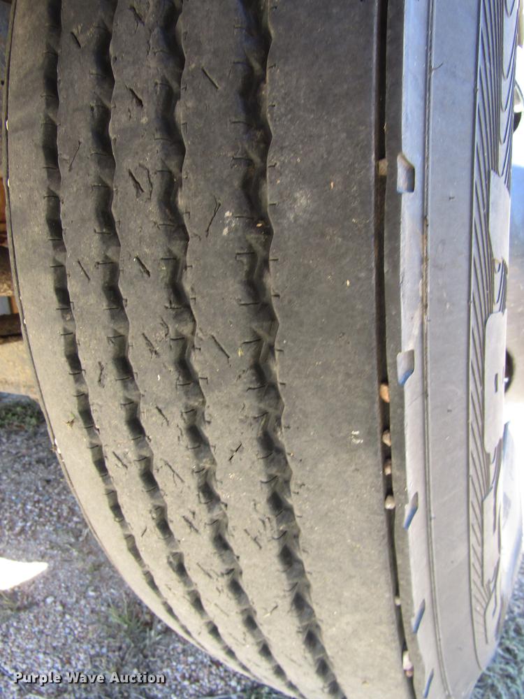 image for item DA3208 2005 Blue Bird Vision CV 6000S school bus