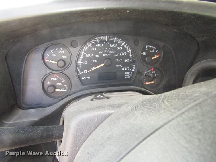 image for item DA3210 2004 Chevrolet Express 3500 Extended van
