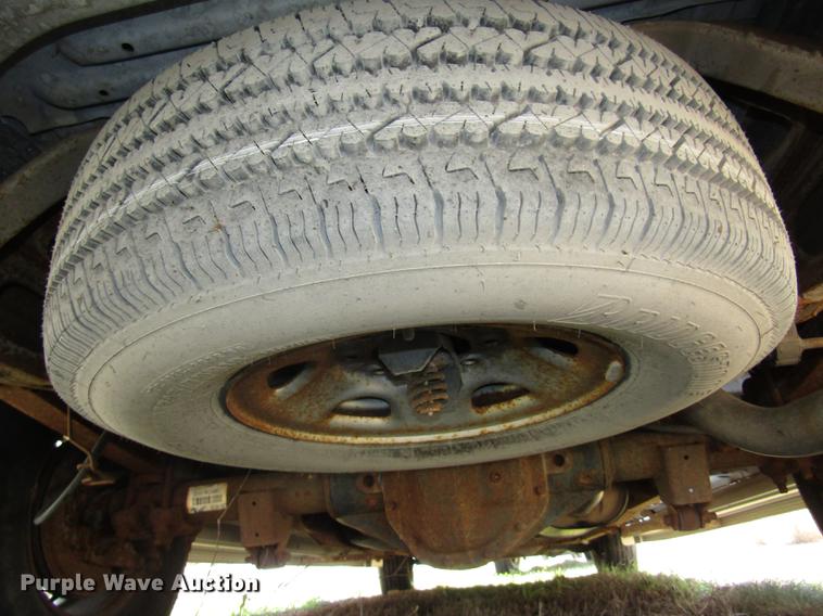 image for item DA3210 2004 Chevrolet Express 3500 Extended van