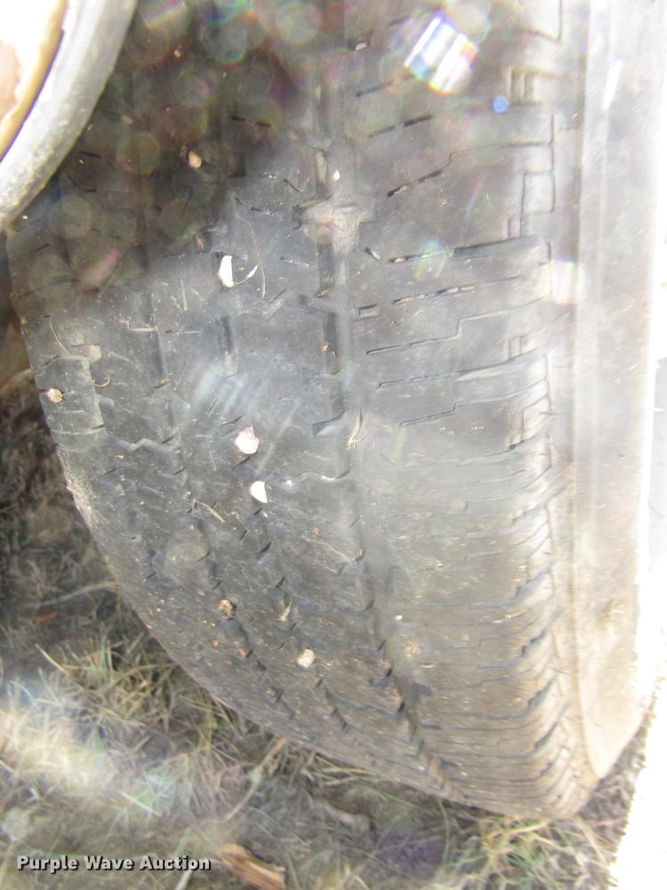 image for item DA3210 2004 Chevrolet Express 3500 Extended van