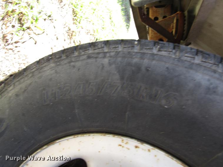 image for item DA3210 2004 Chevrolet Express 3500 Extended van