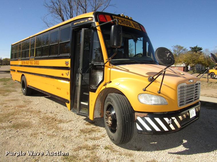 image for item DA3211 2008 Freightliner Thomas Saf-T-Liner school bus