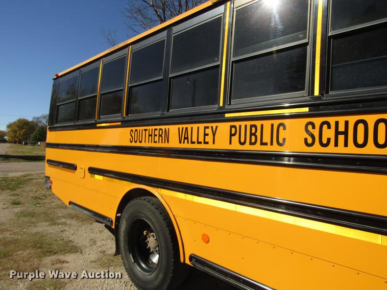 image for item DA3211 2008 Freightliner Thomas Saf-T-Liner school bus