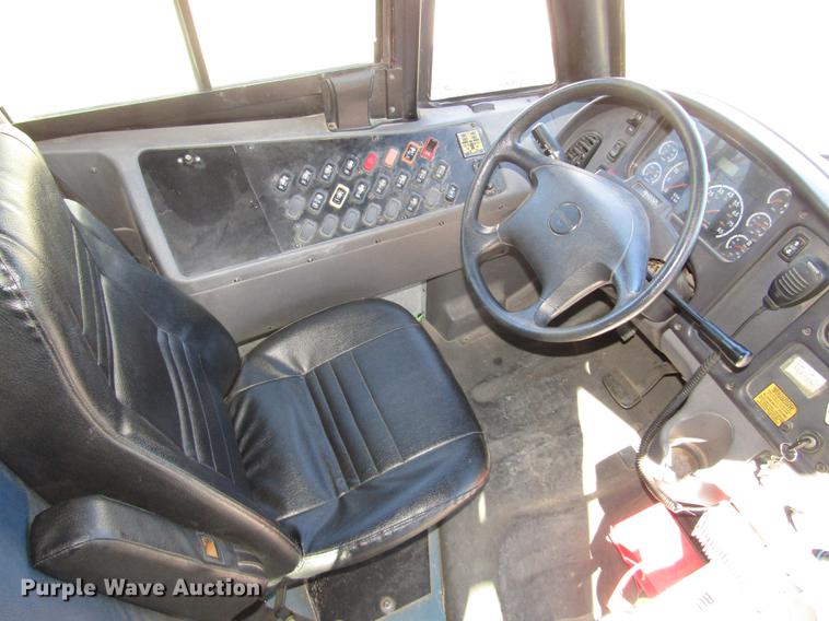 image for item DA3211 2008 Freightliner Thomas Saf-T-Liner school bus