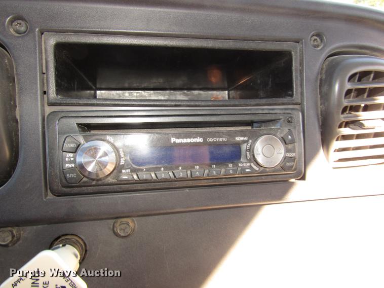 image for item DA3211 2008 Freightliner Thomas Saf-T-Liner school bus