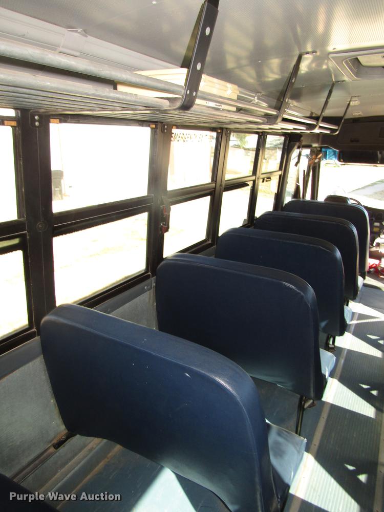 image for item DA3211 2008 Freightliner Thomas Saf-T-Liner school bus