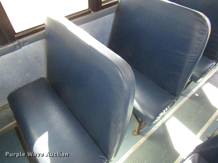 image for item DA3211 2008 Freightliner Thomas Saf-T-Liner school bus