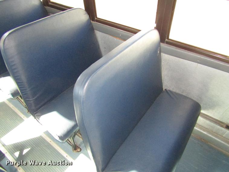 image for item DA3211 2008 Freightliner Thomas Saf-T-Liner school bus