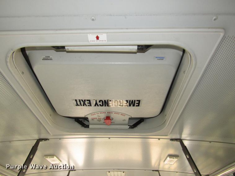 image for item DA3211 2008 Freightliner Thomas Saf-T-Liner school bus