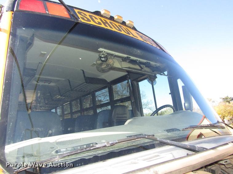 image for item DA3211 2008 Freightliner Thomas Saf-T-Liner school bus