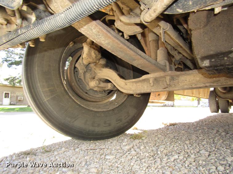 image for item DA3211 2008 Freightliner Thomas Saf-T-Liner school bus