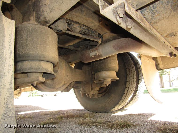 image for item DA3211 2008 Freightliner Thomas Saf-T-Liner school bus