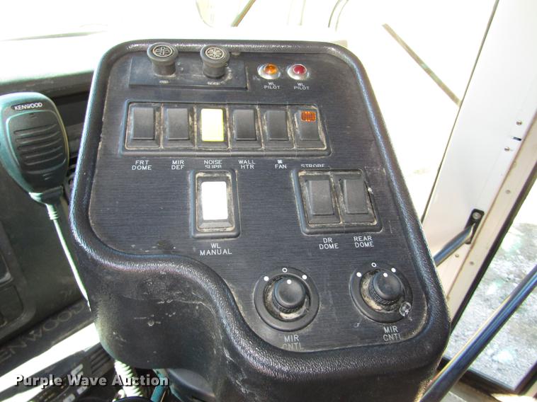 image for item DA3212 2007 Chevrolet Express G3500 Blue Bird school bus