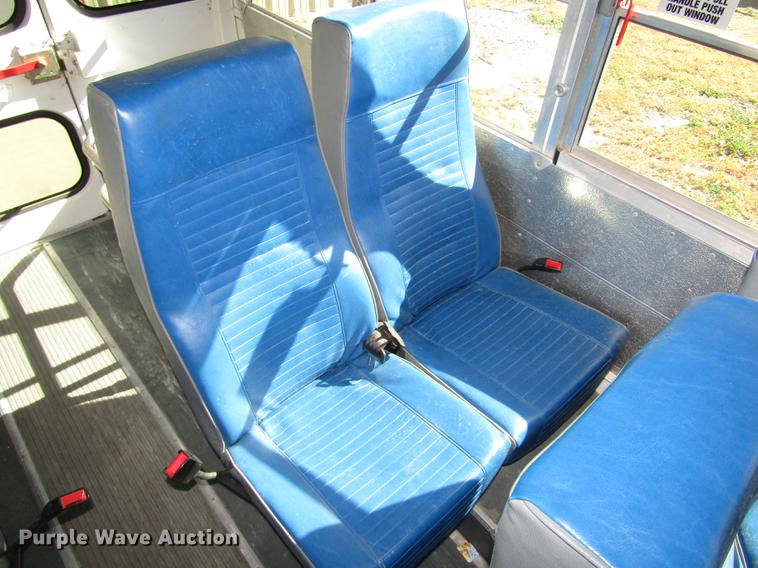 image for item DA3212 2007 Chevrolet Express G3500 Blue Bird school bus